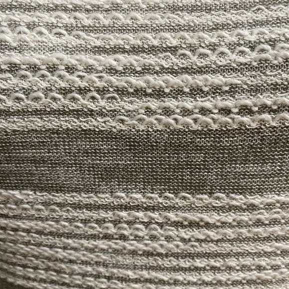 NWT Doe & Rae Striped Ruffled Hem Top Size Small - Picture 3 of 8